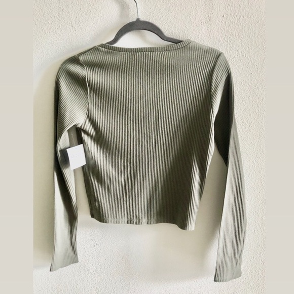 NWT Arizona Long Sleeve Henley Shirt Size Medium - Picture 2 of 7